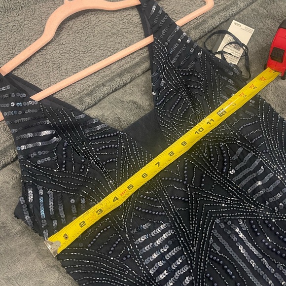 Adrianna Papell Beaded Gown Size 4 NWT - Picture 11 of 11